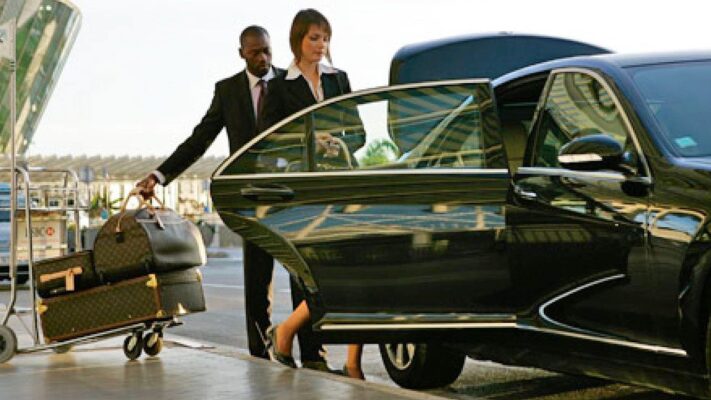 DKT Transport provides a variety of vehicles to serve customers' airport shuttle needs