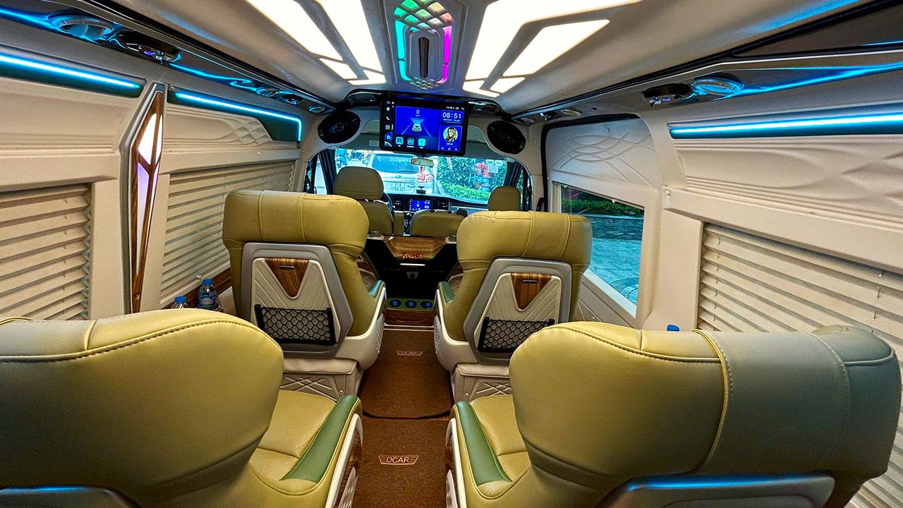 Dòng xe Limousine 9 chỗ của DKT Transport