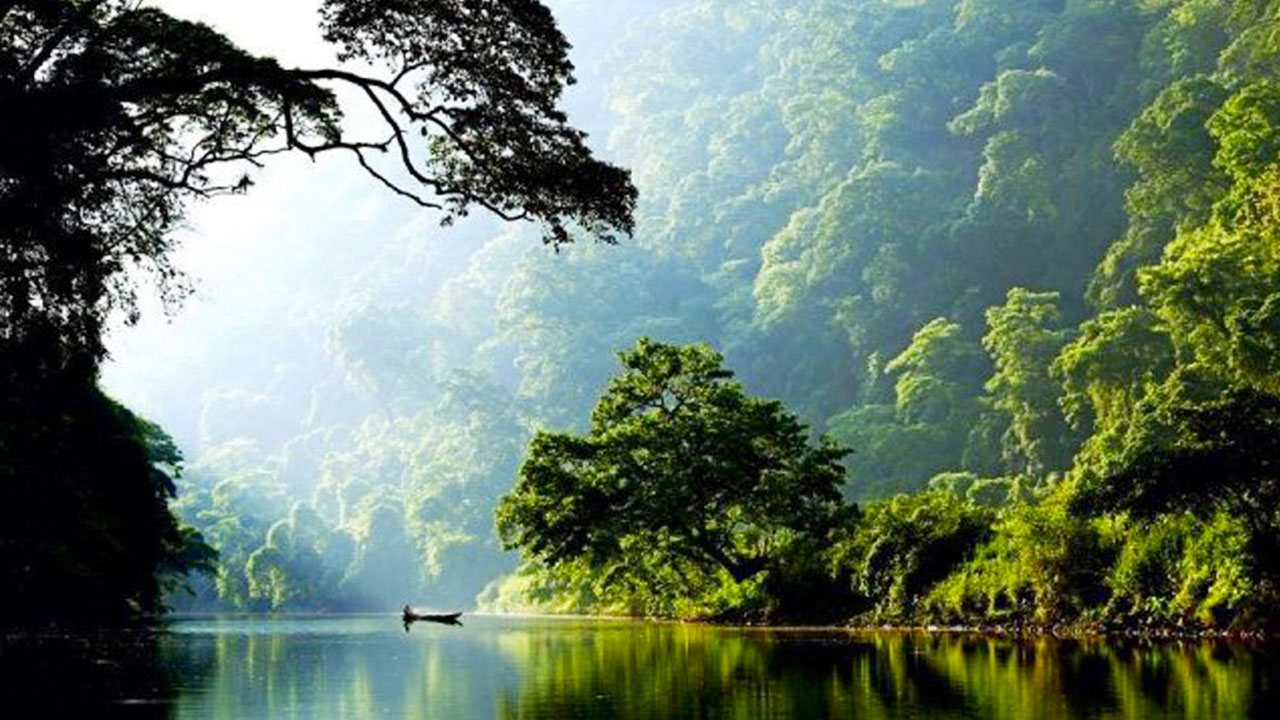 Phong cảnh Hồ Ba Bể