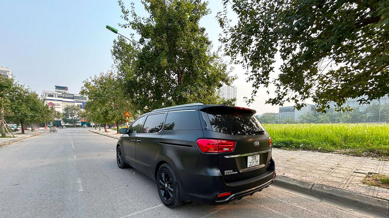 Cho thuê xe Kia Sedona 7 chỗ đi Ninh Bình