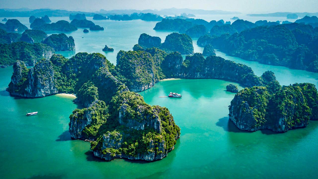 Bãi tắm biển Bãi Cháy