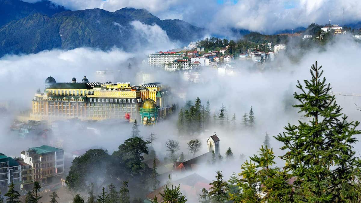 Sapa thành phố đầy sương
