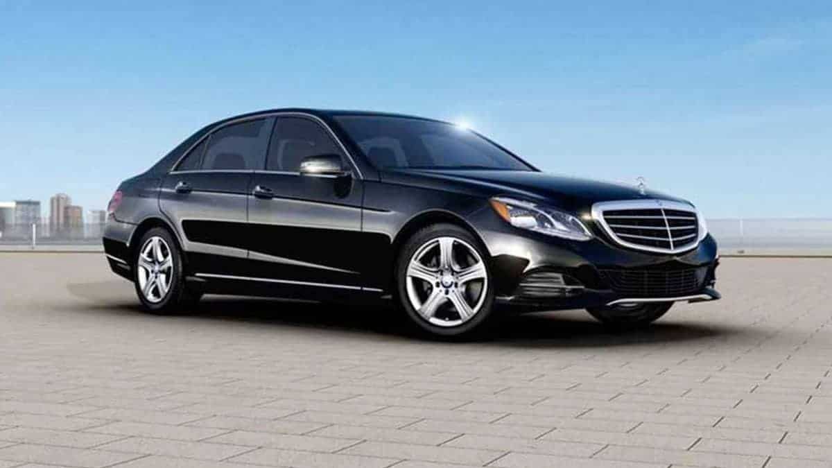 Nhu cầu thuê xe 4 chỗ ở Hà Nội tăng mạnh