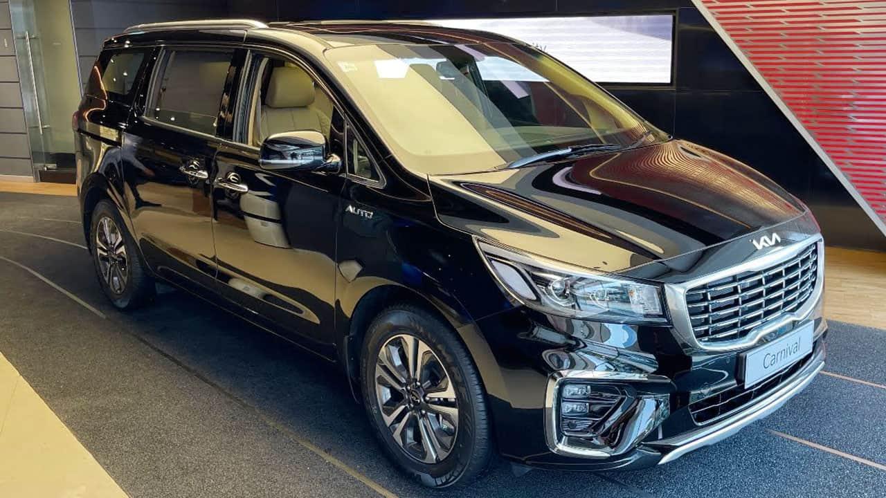 Một số kinh nghiệm thuê xe KIA Carnival