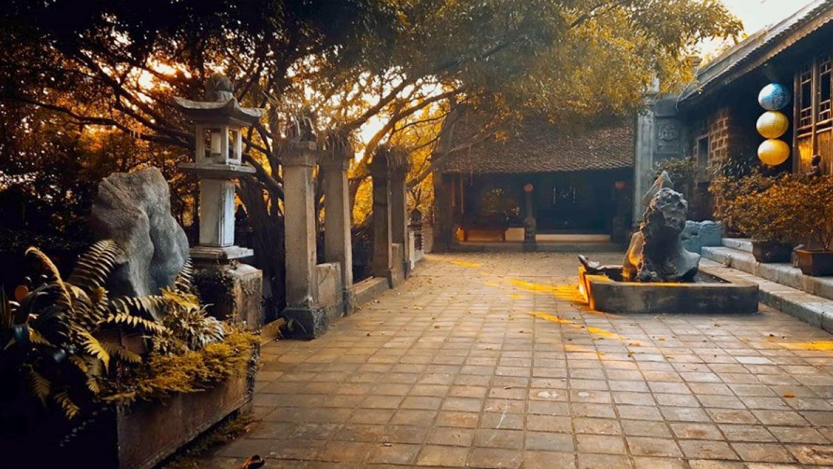 Khám phá Việt Phủ Thành Chương