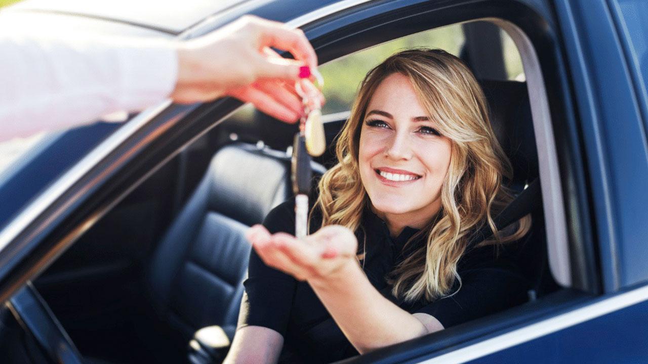 Thuê xe tự lái dành cho người biết lái xe hoặc có tài xế riêng