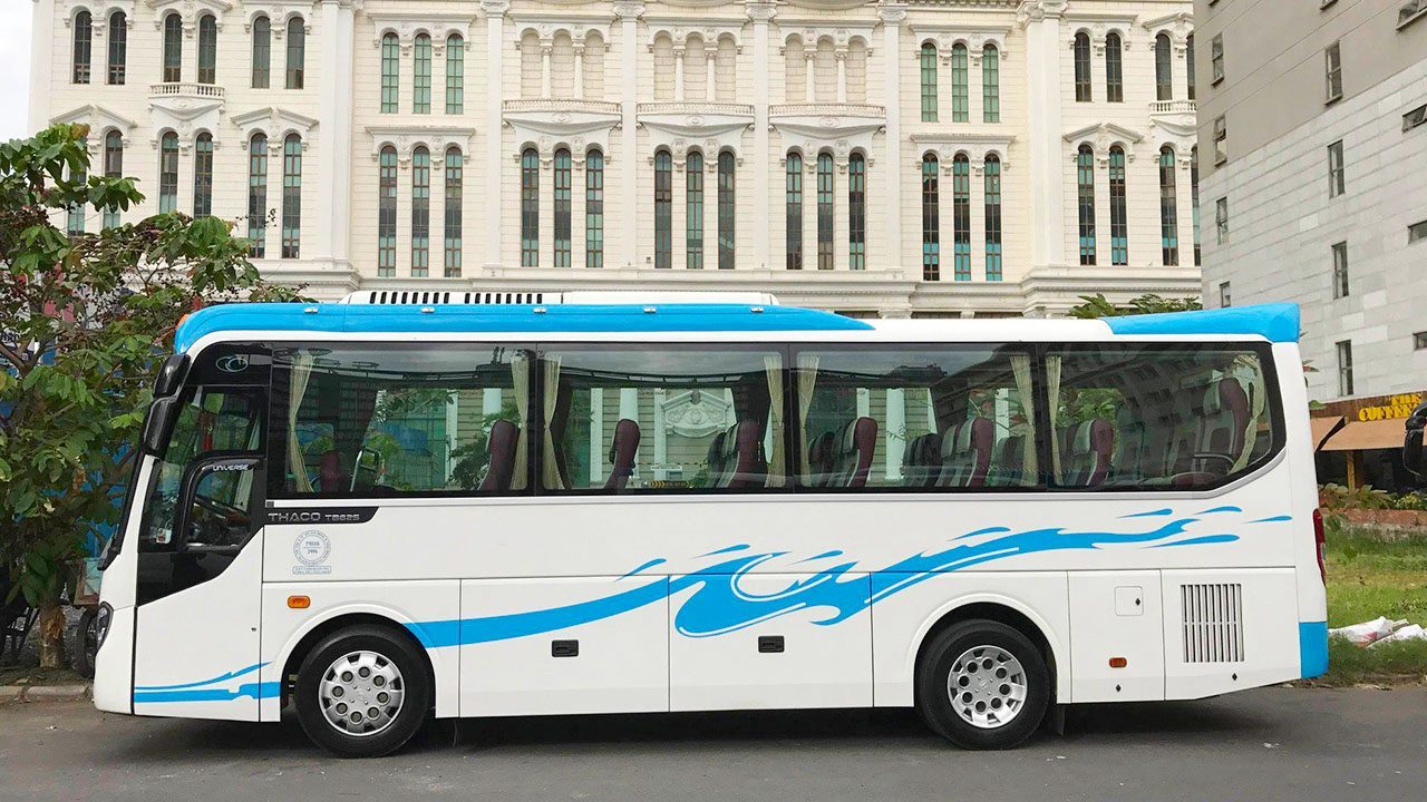 29 seater car rental fee